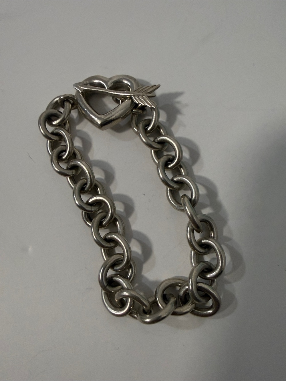 Tiffany & Co. Vintage 925 Silver Heart Toggle Bracelet with Arrow - Picture 5 of 7